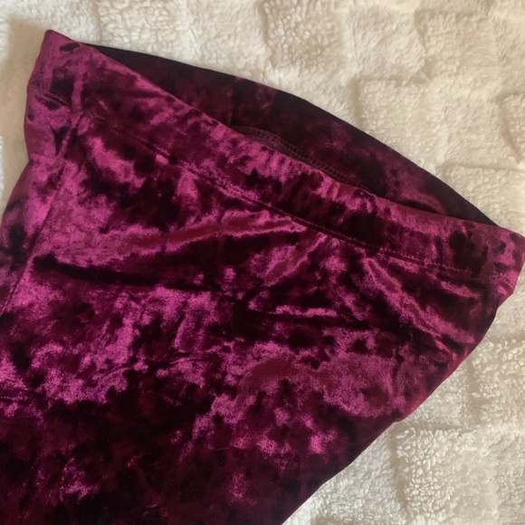 Fashion Nova Bodycon velvet dress - Picture 6 of 7